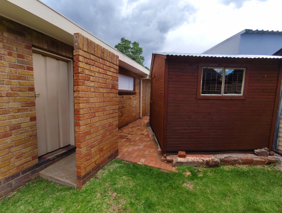 3 Bedroom Property for Sale in Pellissier Free State